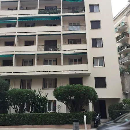 T3 Climatise Entre Et Centre Appartement *