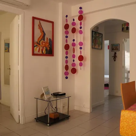 Apartment T3 Climatise Entre Et Centre *
